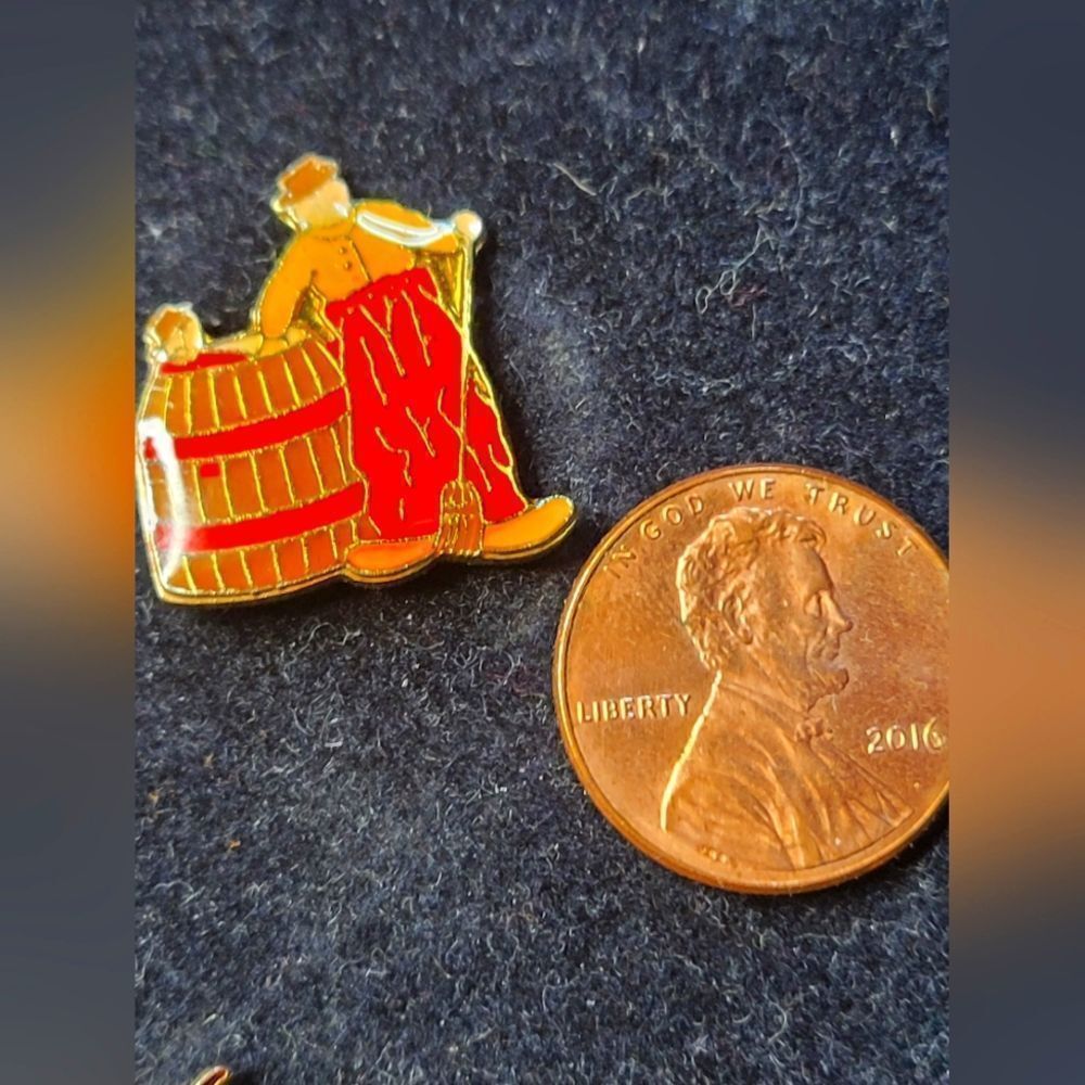 4/$20 - Rodeo Clowns Hat Tack